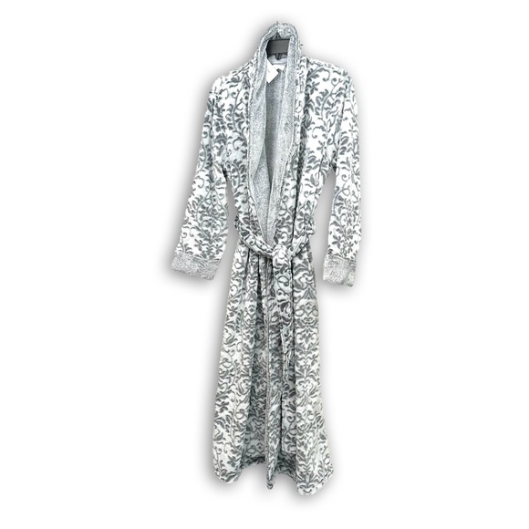 Charter Club women’s bathrobe. Never worn. - Picture 4 of 5